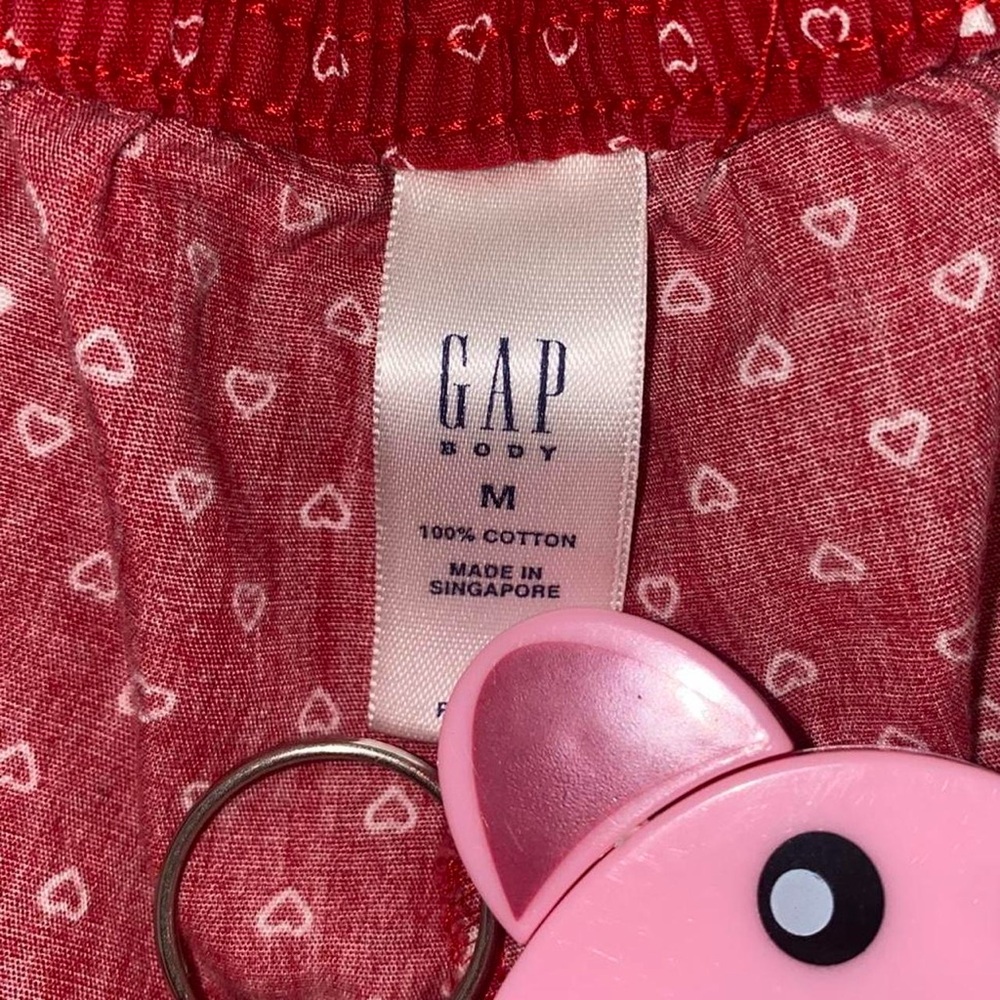 GAP Body Red heart dotted shorts - Picture 4 of 8